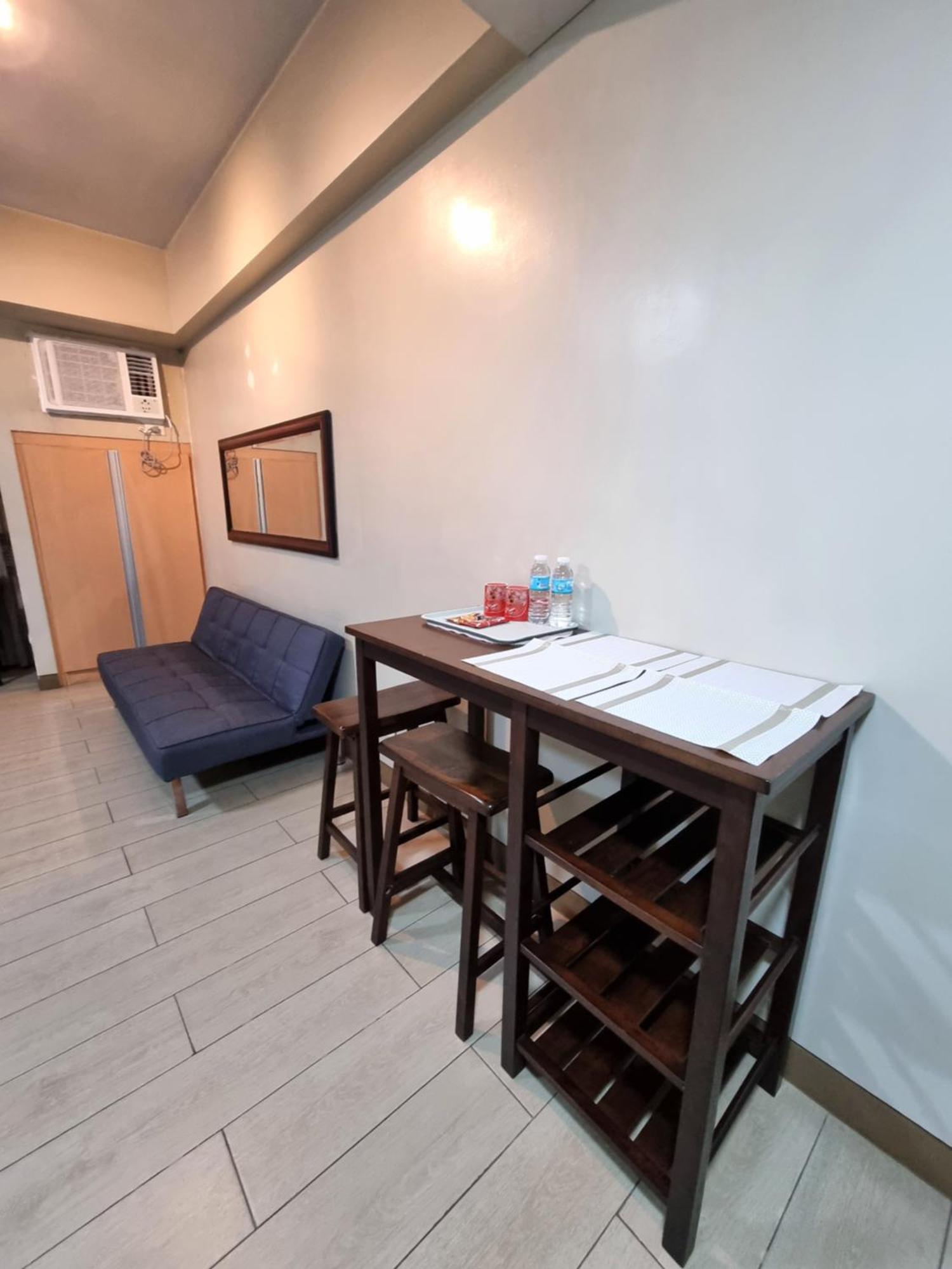 Palm Tree Condos Near Mnl Airport Terminal 3 By Elr Manila Luaran gambar